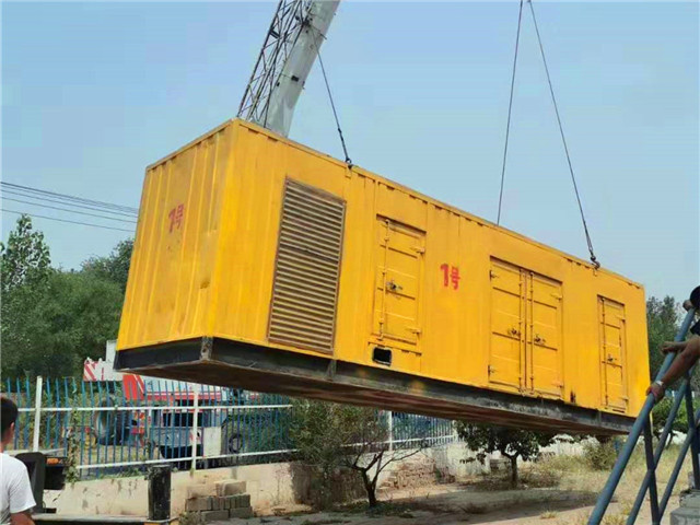 青川300KW柴油发电机组油耗是多少？