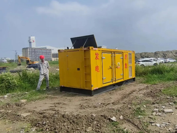 青川200KW柴油发电机机组每小时的油耗量受哪些因素影响?
